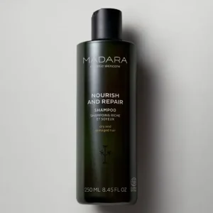 Nourish and Repair Shampoo 250 ml von MÁDARA Knallerangebot